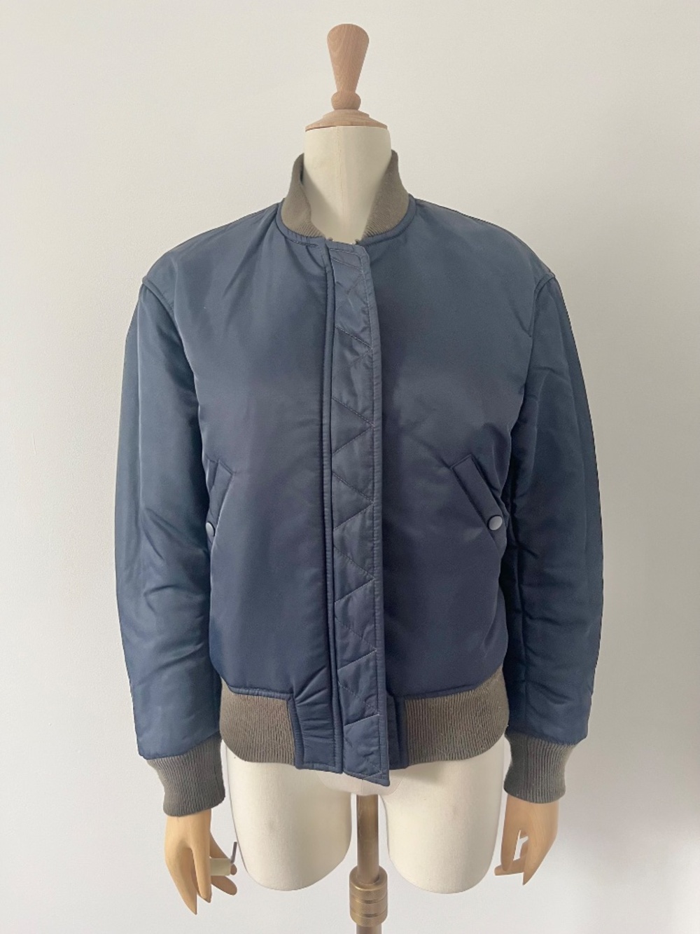 Reversible bomber jacket - Picture 4 of 5